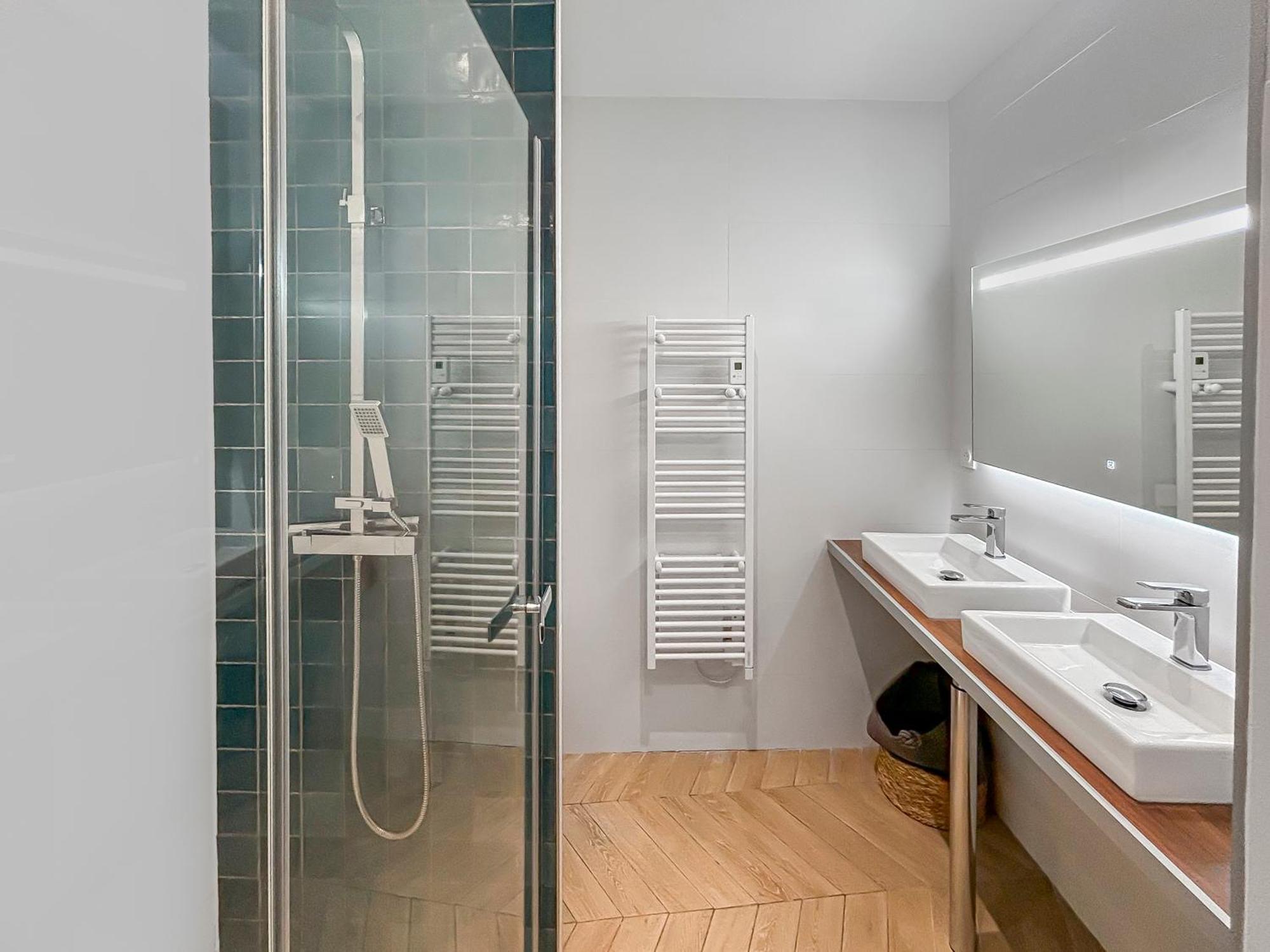 Hebergements Modernes & Cosy A Arles T3 Et T2 Elegants エクステリア 写真