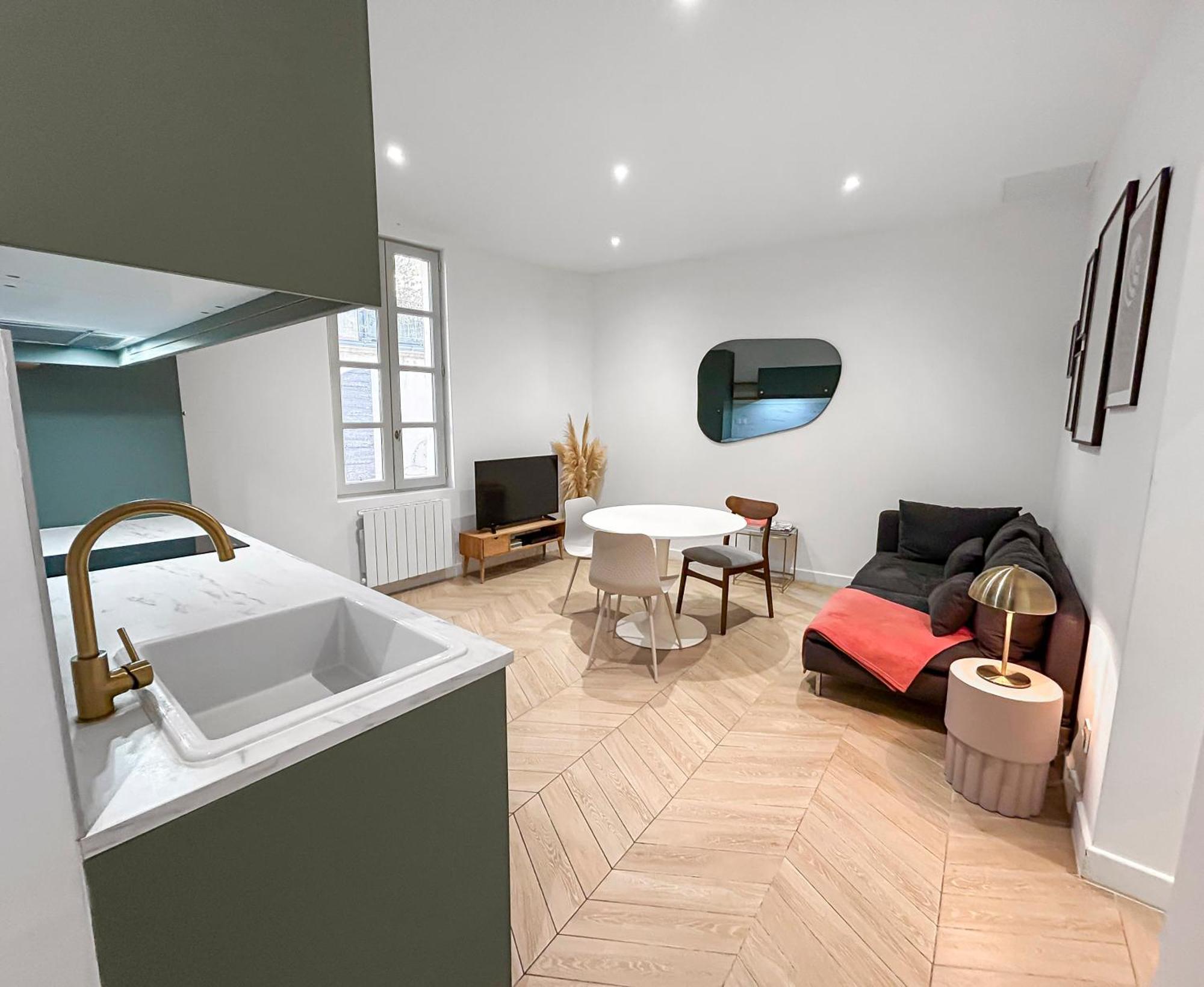 Hebergements Modernes & Cosy A Arles T3 Et T2 Elegants エクステリア 写真