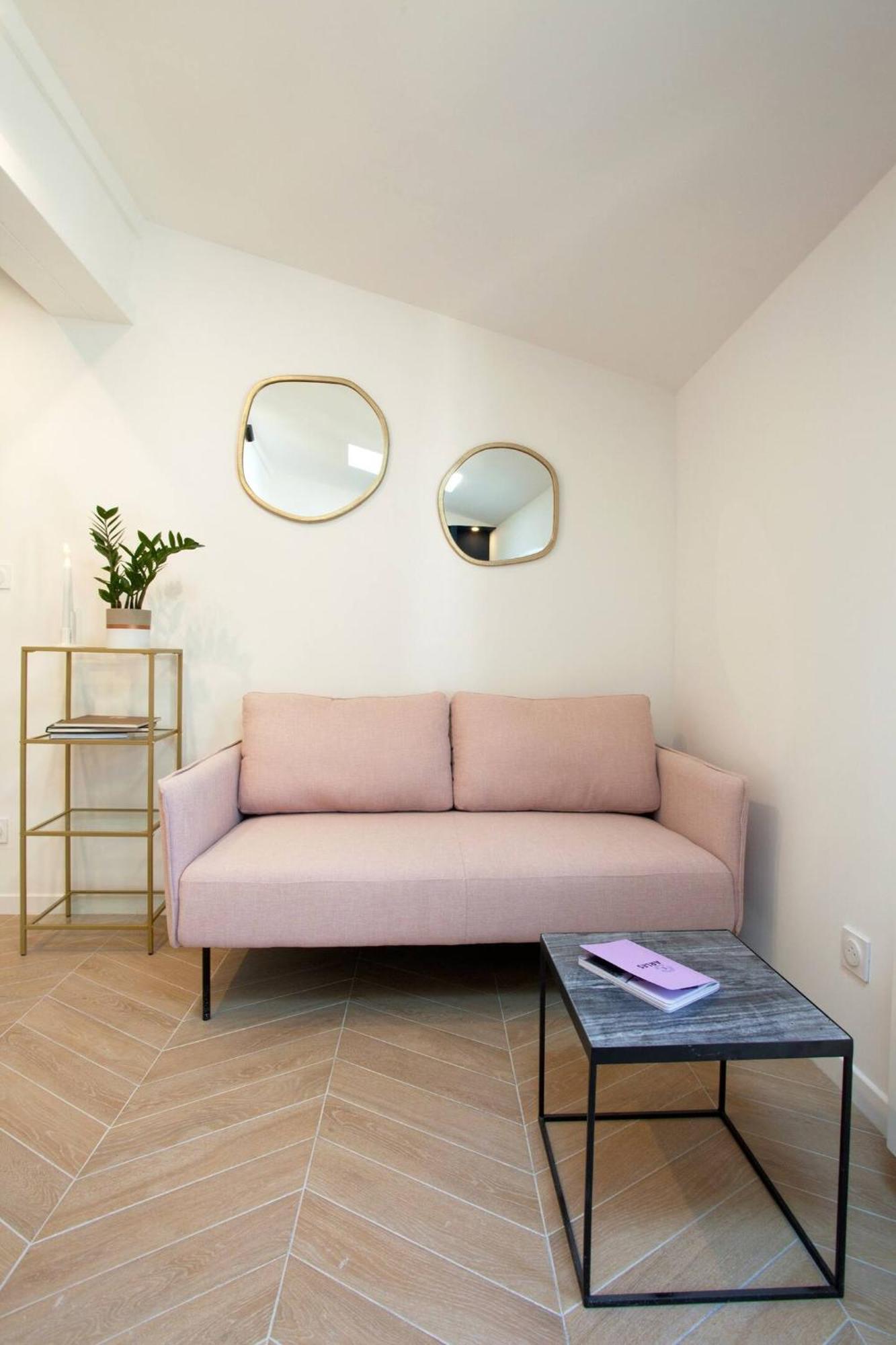 Hebergements Modernes & Cosy A Arles T3 Et T2 Elegants エクステリア 写真